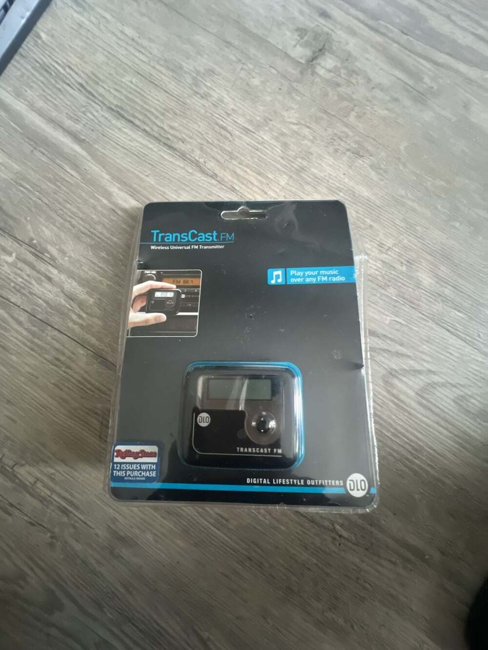 Digital Lifestyle Outfitters DLO TransCast FM Wireless Universal FM Transmitter